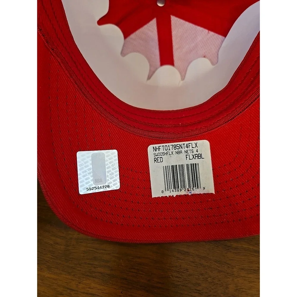 Vintage Nike NBA New Jersey Nets Swoosh Flex Hat Red Trucker Cap NHFT01785NT4FLX